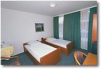 Pension Donau Grill Hannover Exterior foto